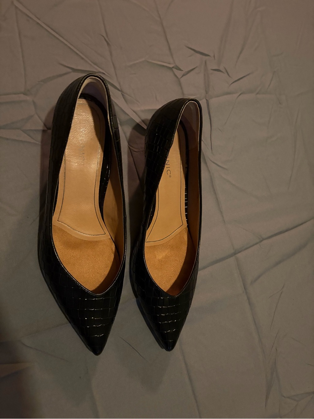 Vionic Josie Black Croc-Embossed Pointed-Toe Kitten Heels size 11 - Picture 13 of 15